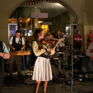 Home 2026.08.08 Buskers Bern 02864 300x300